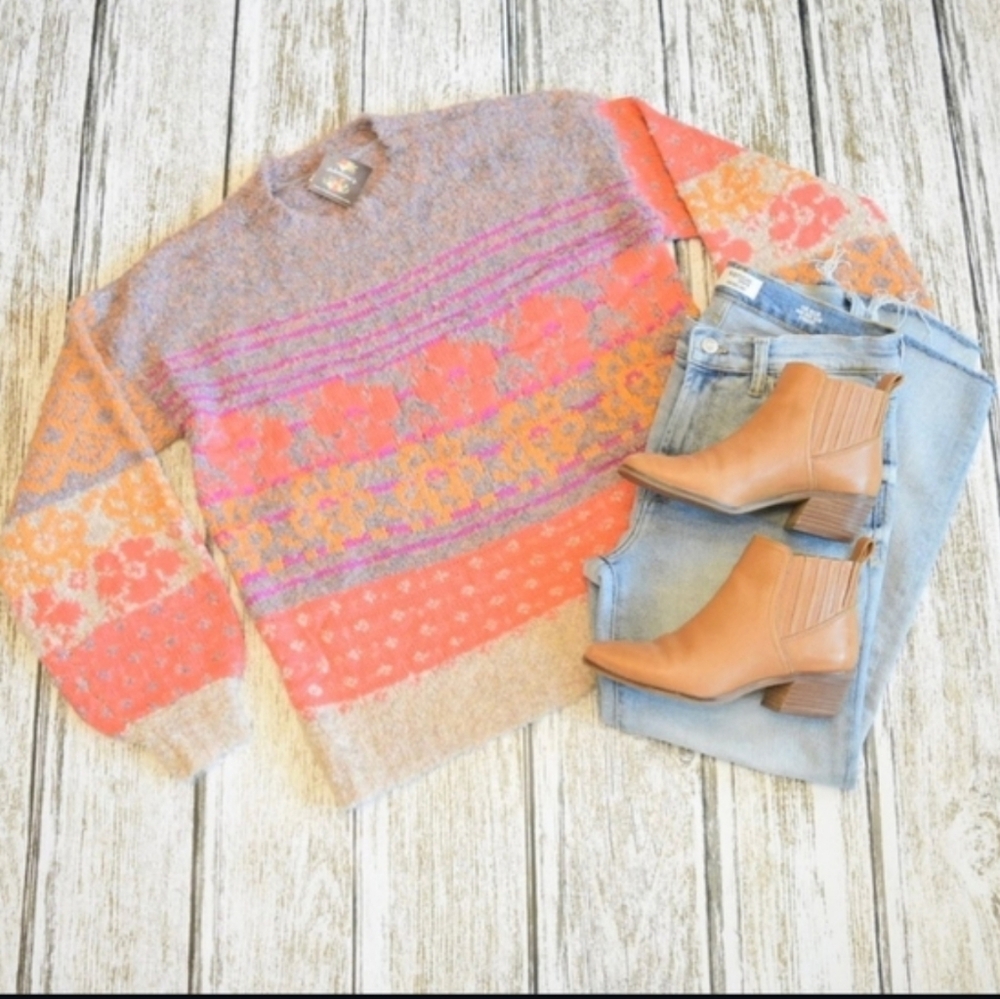 Ivy & Leo Multicolor Floral Women's Sweater Large NWT New Oversized Fuzzy Puffed
